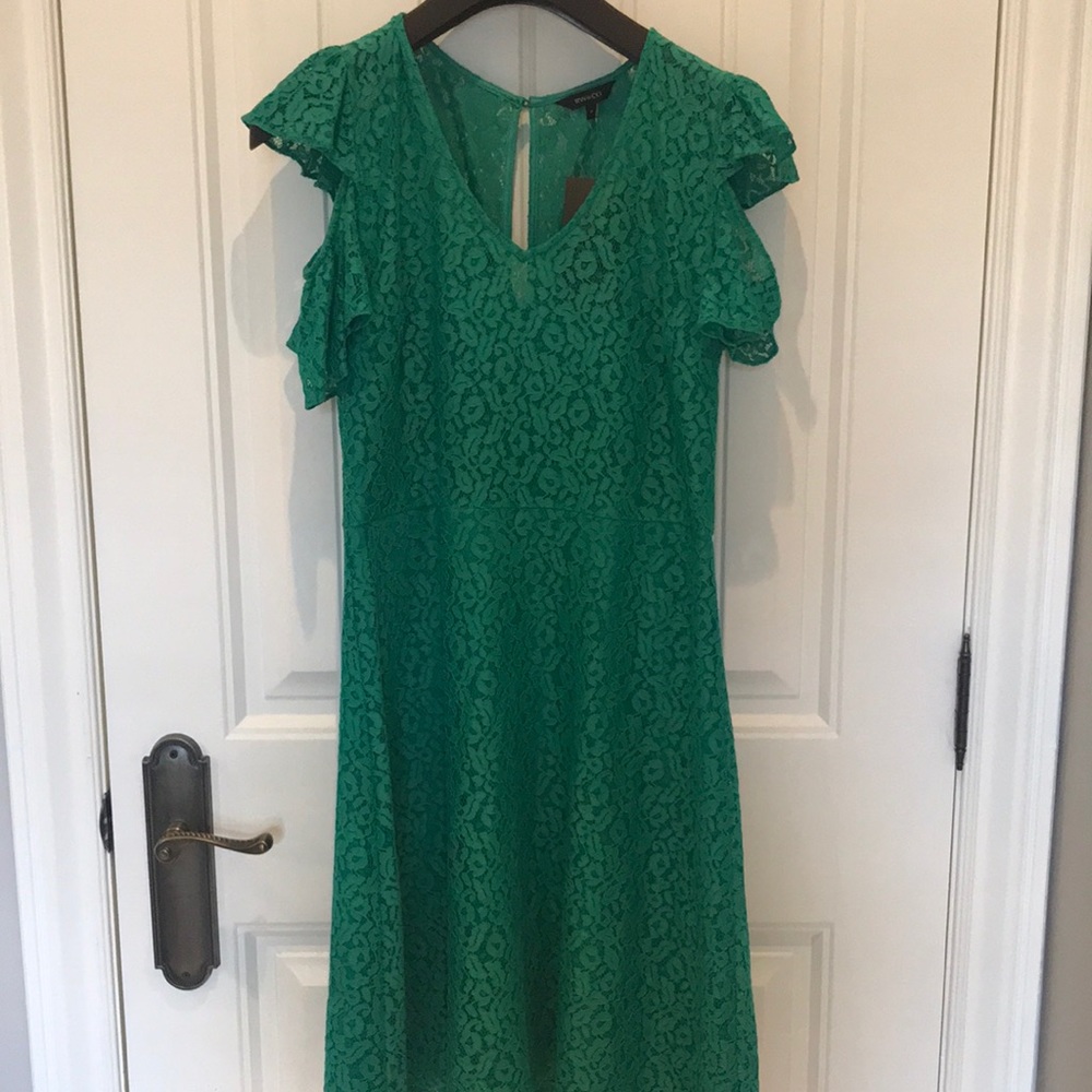 New with tag Kelly green lace dress